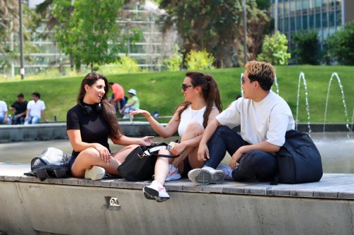 Global Village カルガリー校