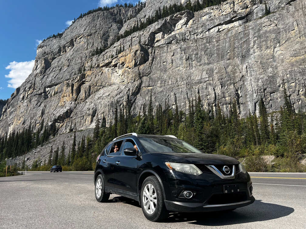 right 道中の山岳風景