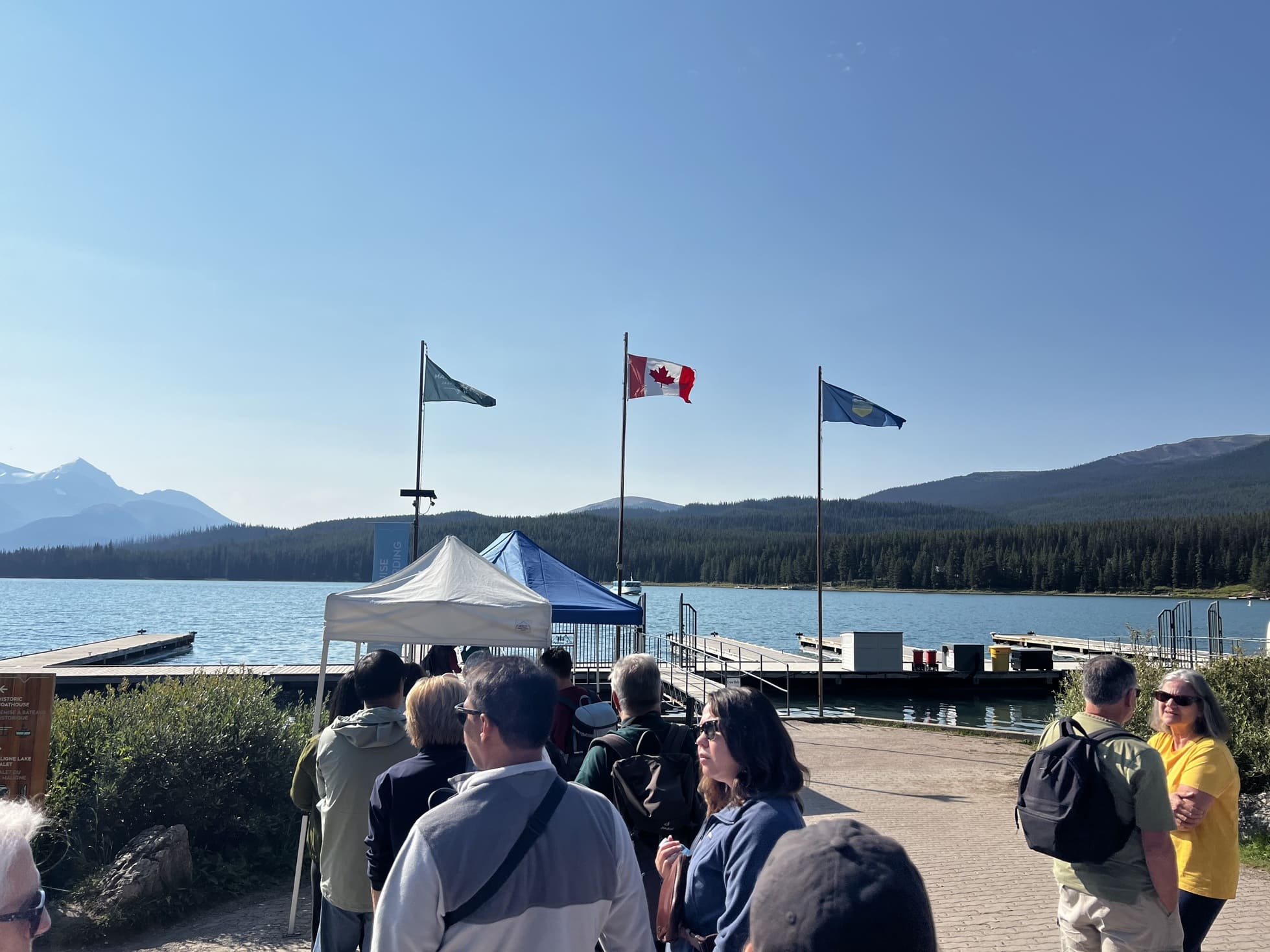 large マリーン湖の絶景
